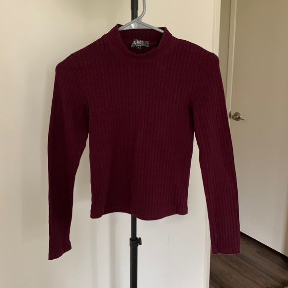 Burgundy Mock Neck - Picture 1 of 4